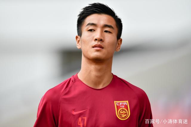 巴黎圣日耳曼以4-2战胜巴萨，结束弗里克的连胜纪录