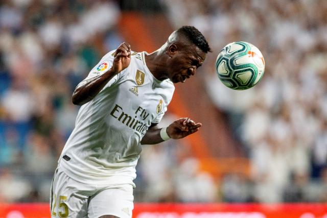马斯克调侃安巴尼，暗指其垄断地位与市场竞争